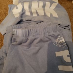 Medium Blues sweatshirt & pants outfit